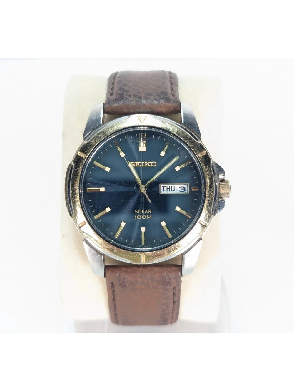 Seiko Solar 100M Men’s Wrist Watch 38MM Day/Date Blue Dial V158-0AD0 Glows Works